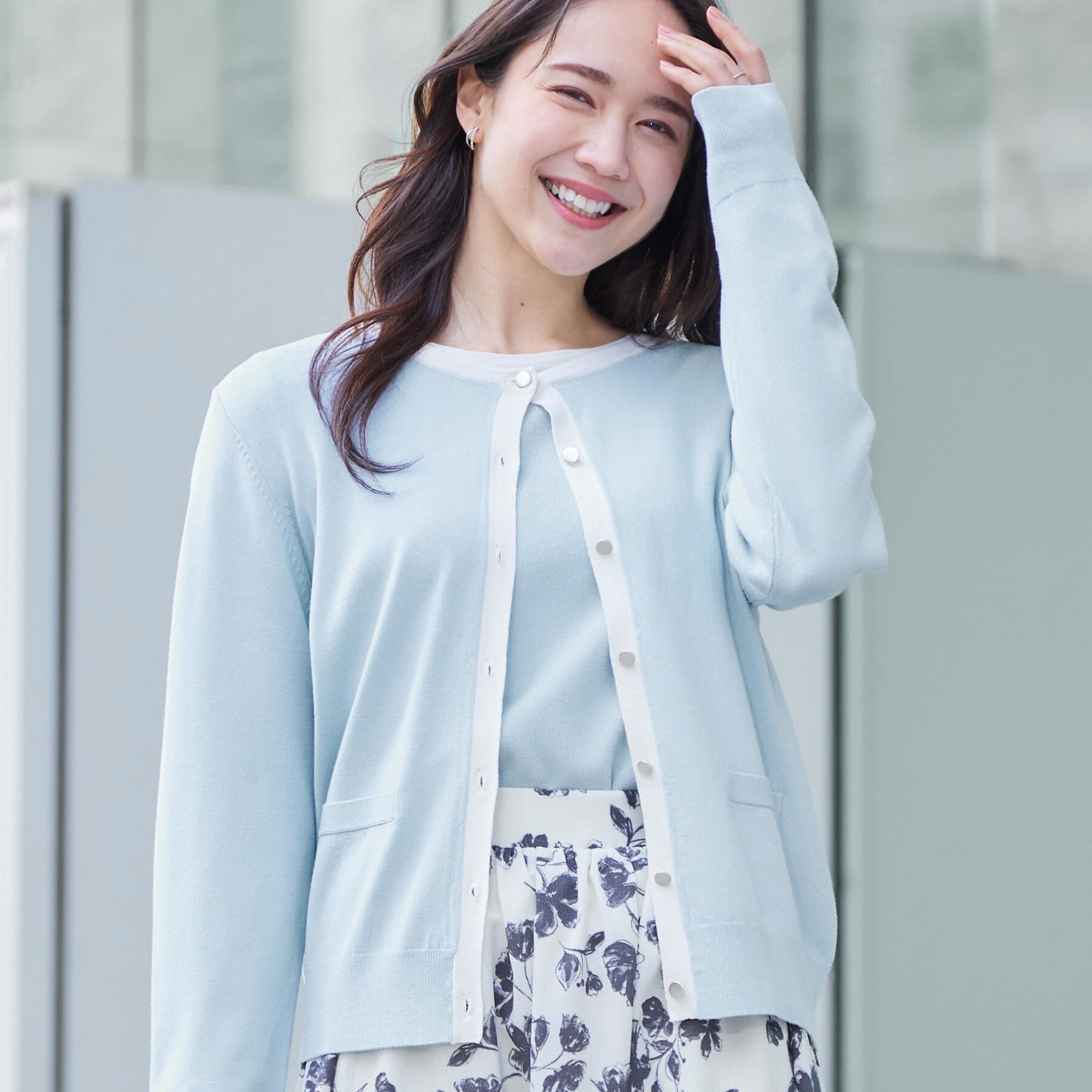 SHOO･LA･RUE「【洗濯機可/S-LL/アンサンブル可】パールボタンが上品　華やぎ配色カーディガン」|カーディガン|