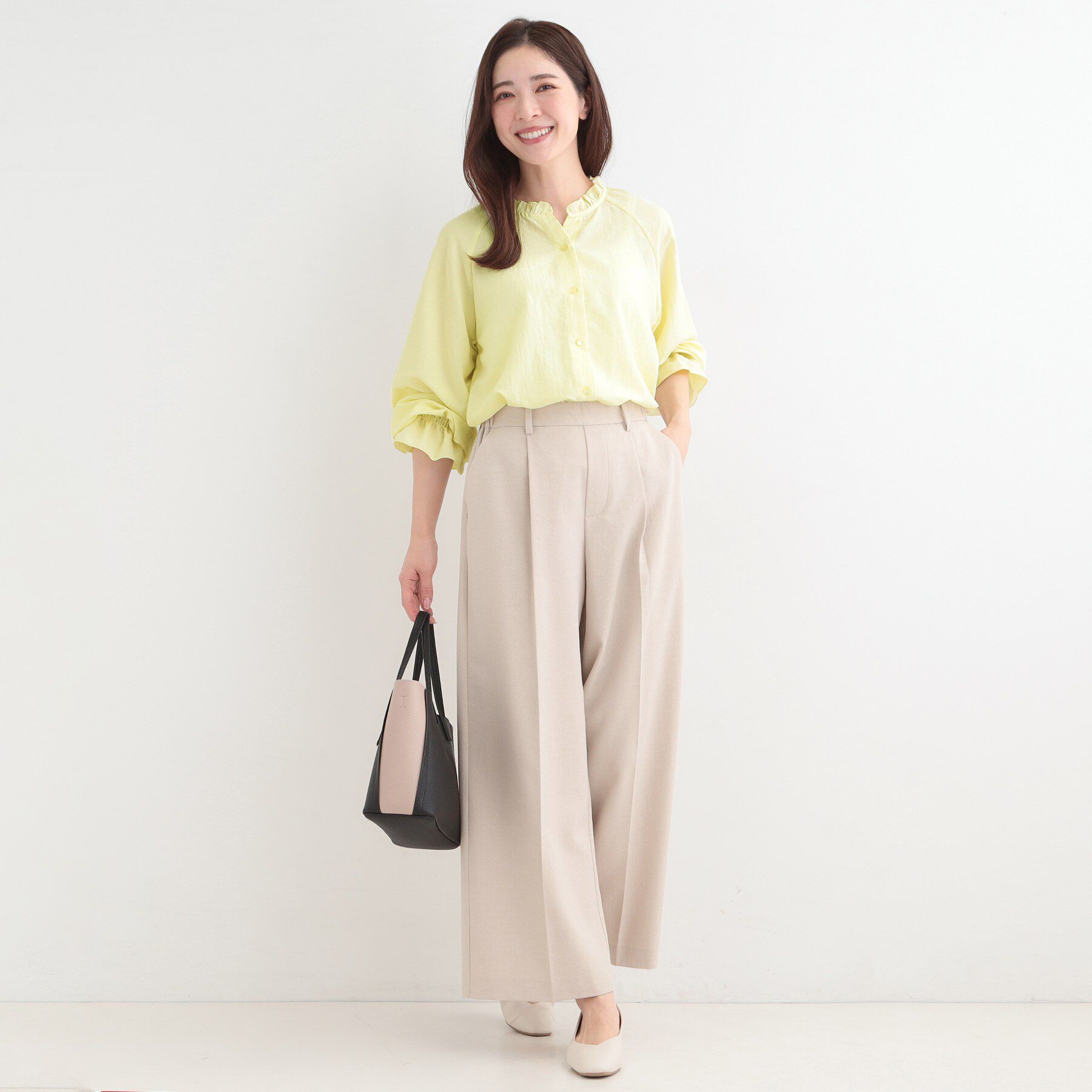 SHOO･LA･RUE「【洗濯後しわになりにくい/S-LL/UV】大人上品な フリル襟ブラウス」|シャツ・ブラウス|