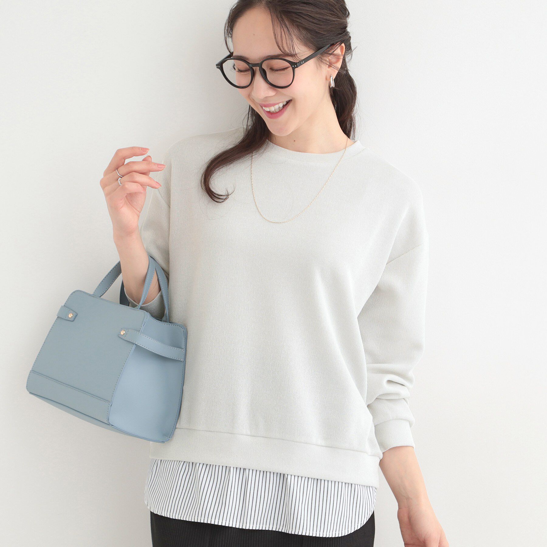 SHOO･LA･RUE「【洗濯機可/S-LL】1枚でサマ見え ラメニットソー レイヤード風トップス」|Tシャツ・カットソー|オフホワイト(303