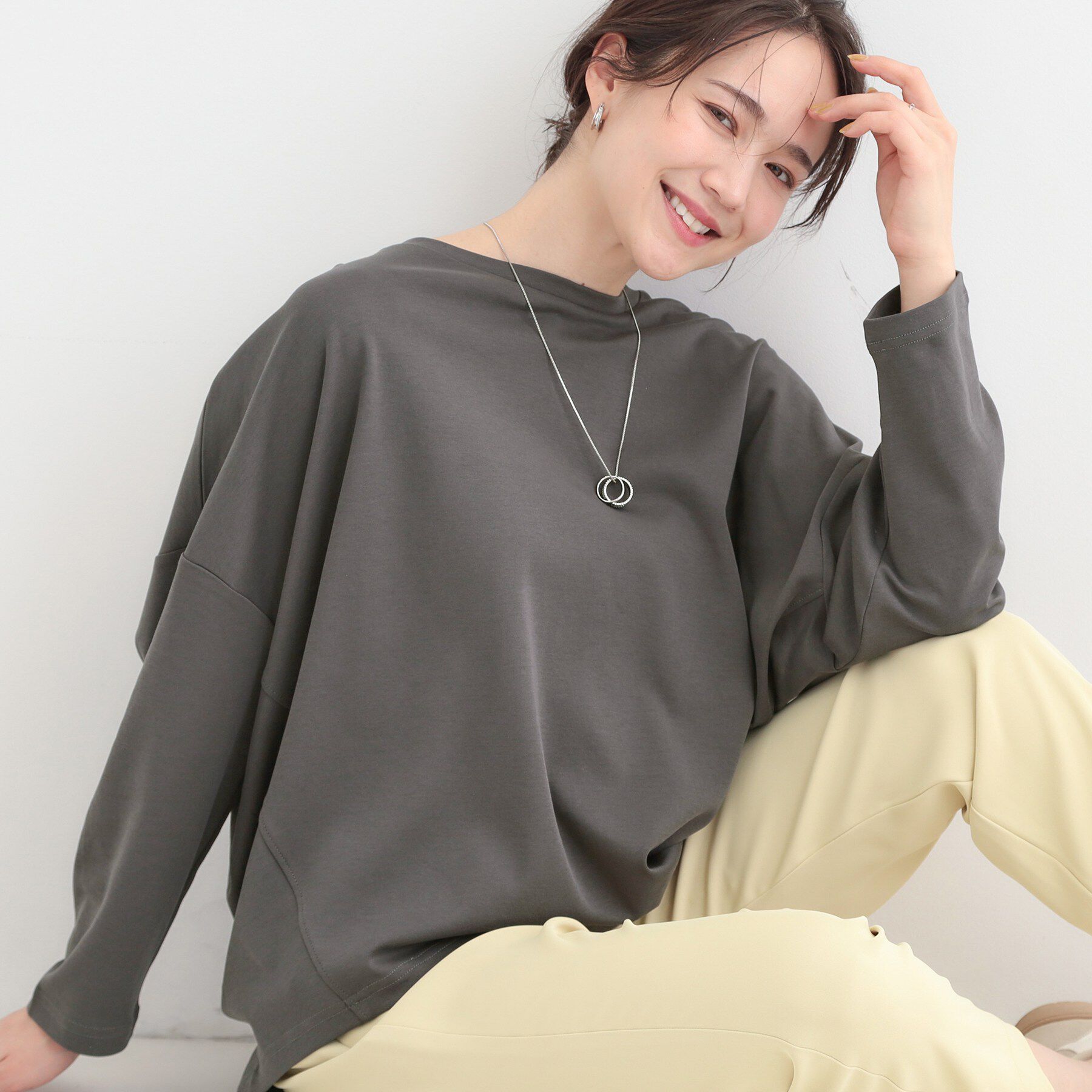 SHOO･LA･RUE「【洗濯機可/UV/綿100％】体型カバーの叶う 七分袖ゆるトップス」|Tシャツ・カットソー|チャコールグレー(0