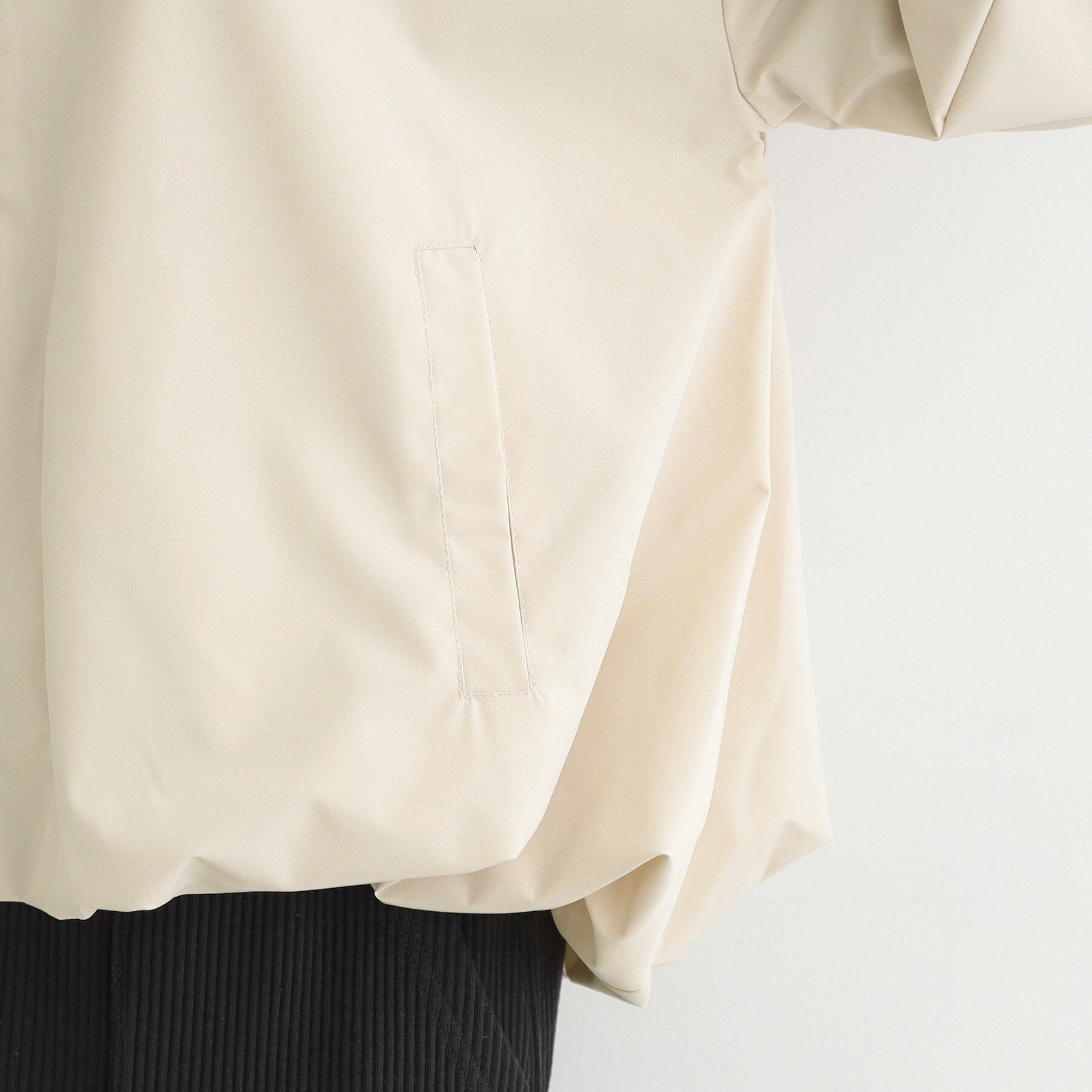 SHOO･LA･RUE「【防風/撥水/S-LL】顔回りすっきり見え　Vネックバルーンブルゾン」|ブルゾン・スタジャン|