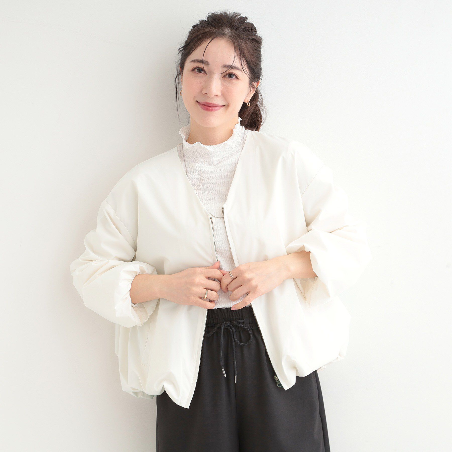 SHOO･LA･RUE「【防風/撥水/S-LL】顔回りすっきり見え　Vネックバルーンブルゾン」|ブルゾン・スタジャン|