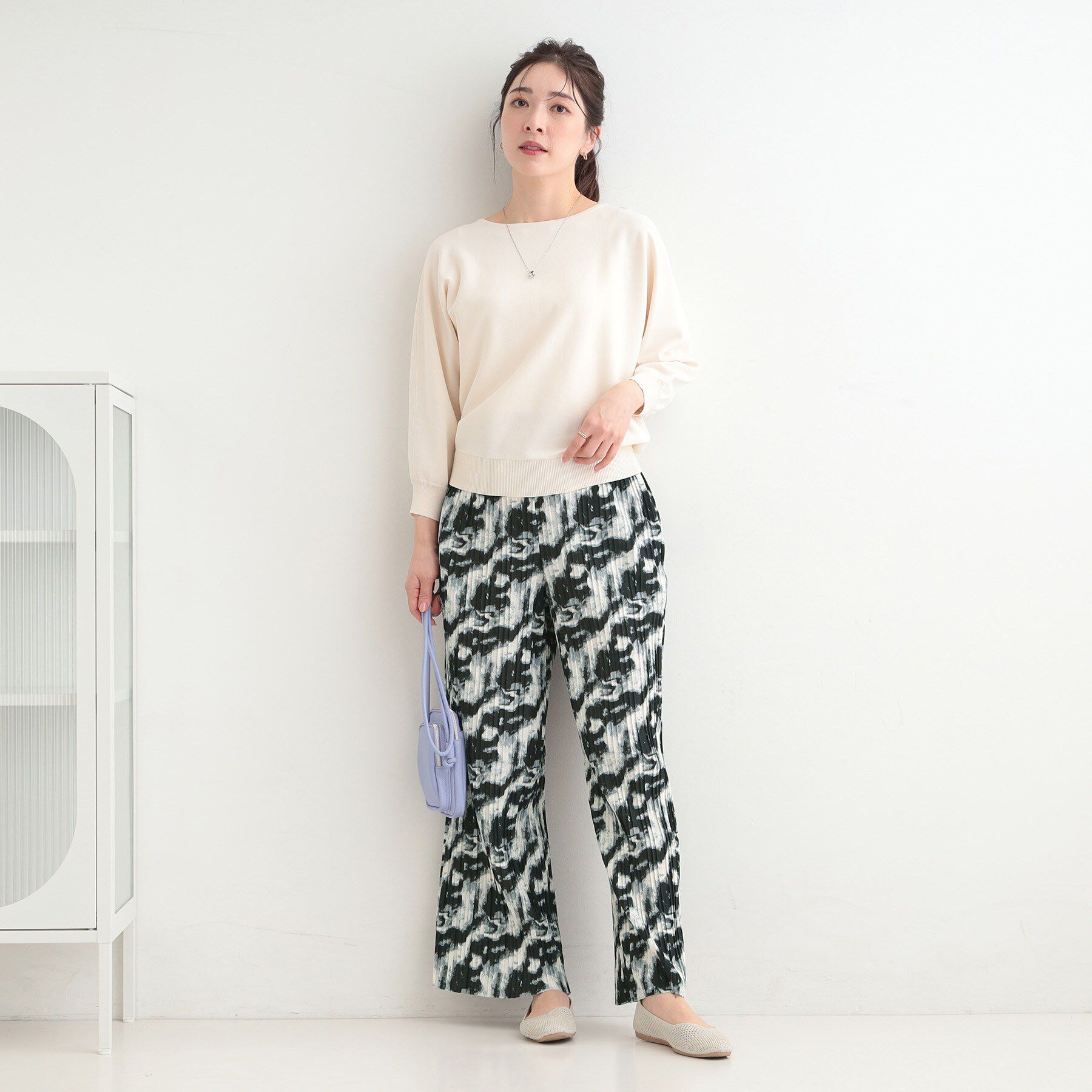 SHOO･LA･RUE「【S-LL/柄が選べる】ウエストゴムでらくちん 上品な光沢感　大人プリーツイージーパンツ」|その他|