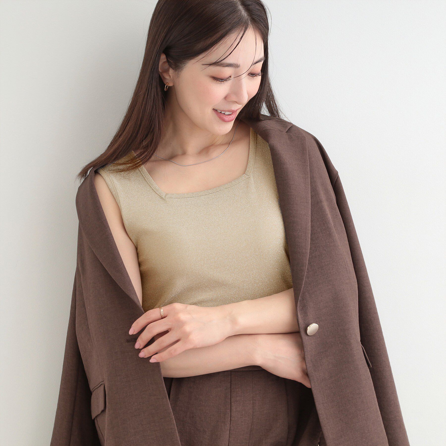 SHOO･LA･RUE「【前後2WAY/洗濯機可/S-LL】コーデのさりげないアクセントに　きらきらラメタンク」|キャミソール|ゴールド(007)