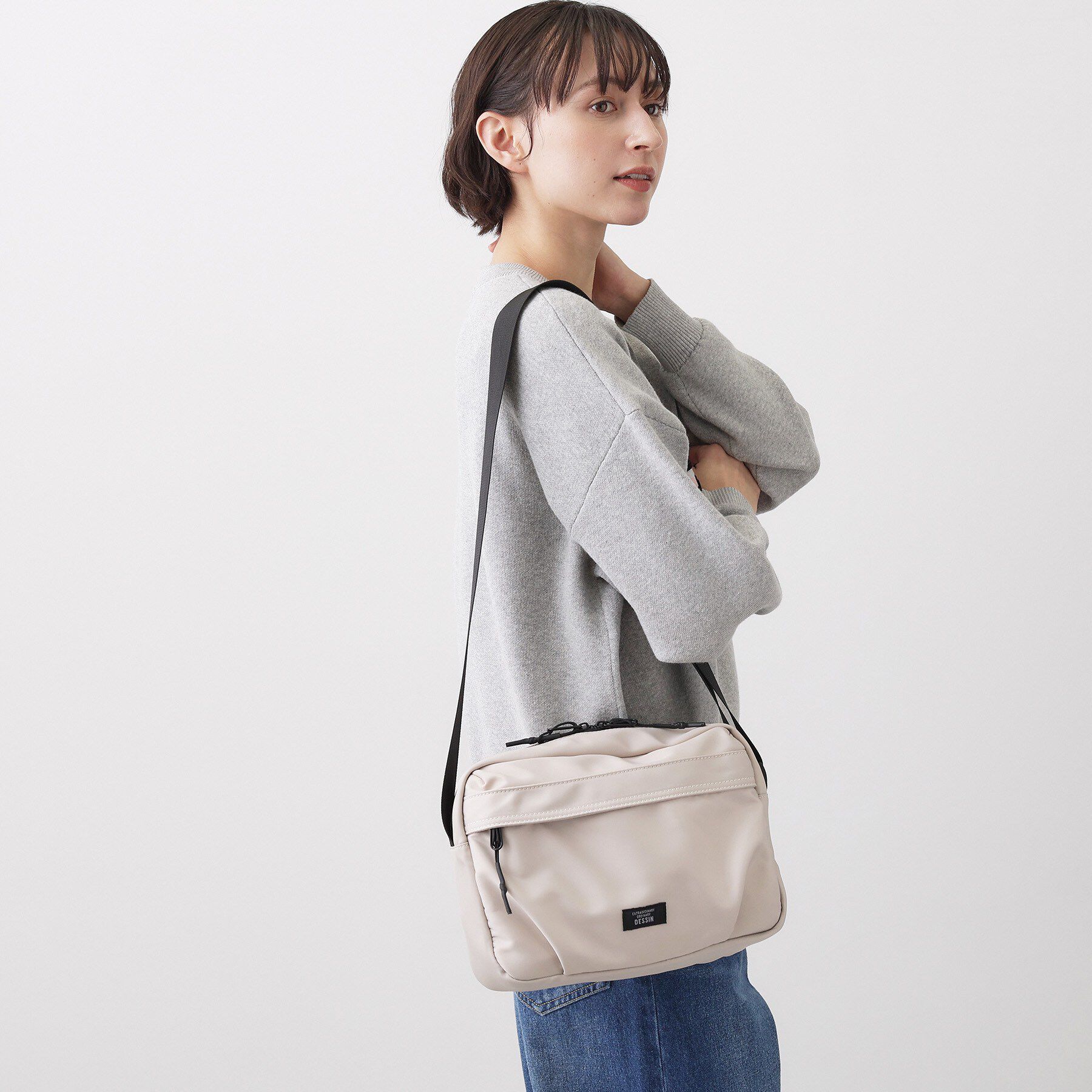 Dessin「【ユニセックス/軽量】ポリエステルショルダーバッグ」|ショルダー・メッセンジャー|ライトベージュ(05