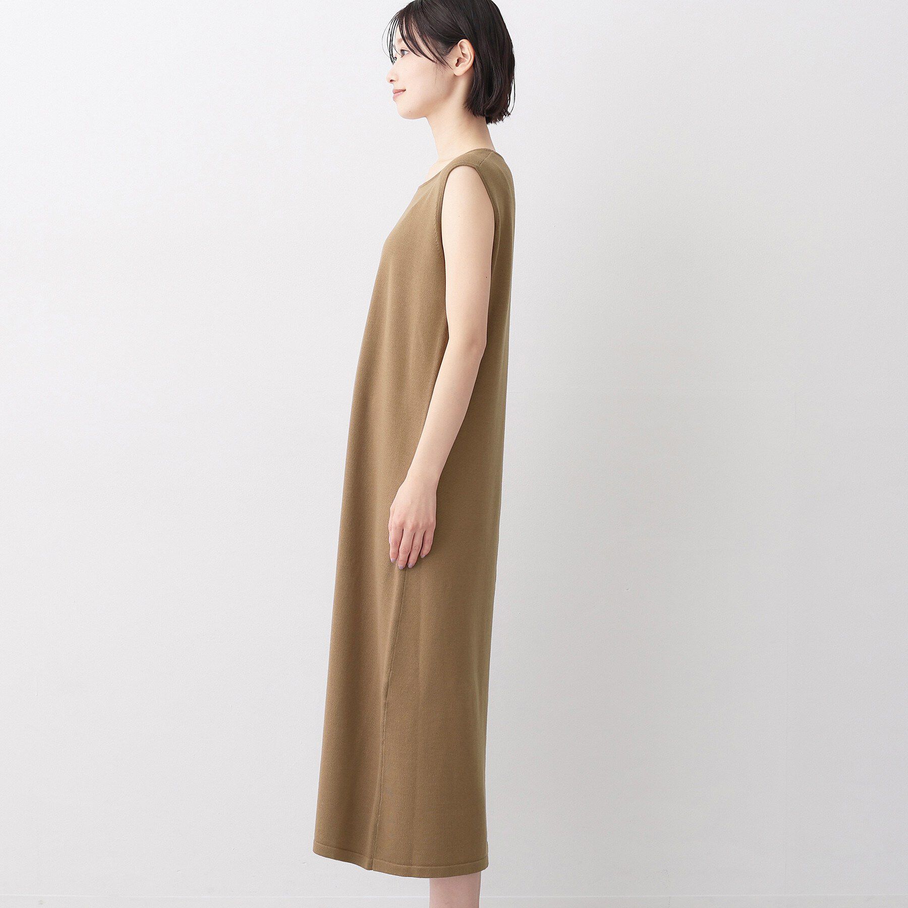 Dessin「【2点セット・洗える】ニットカーディガン&times;ノースリーブワンピース」|ワンピース|