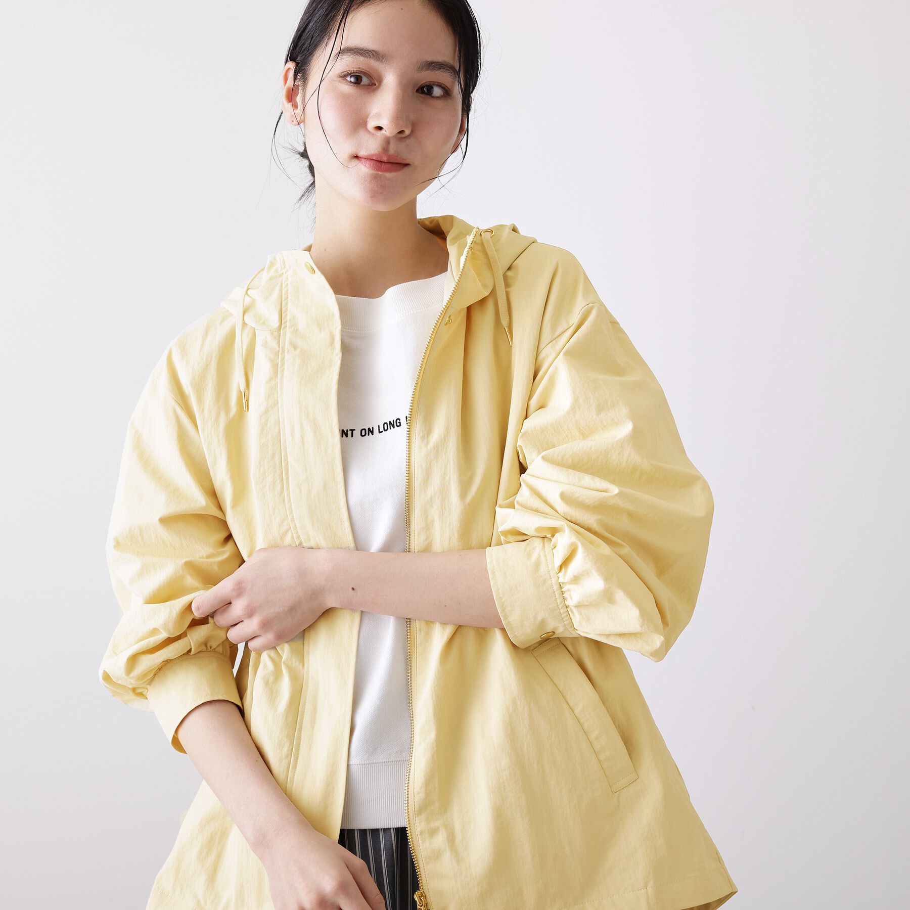 Dessin「【撥水・洗える】フーデッドライトブルゾン」|ブルゾン・スタジャン|ライトイエロー(03