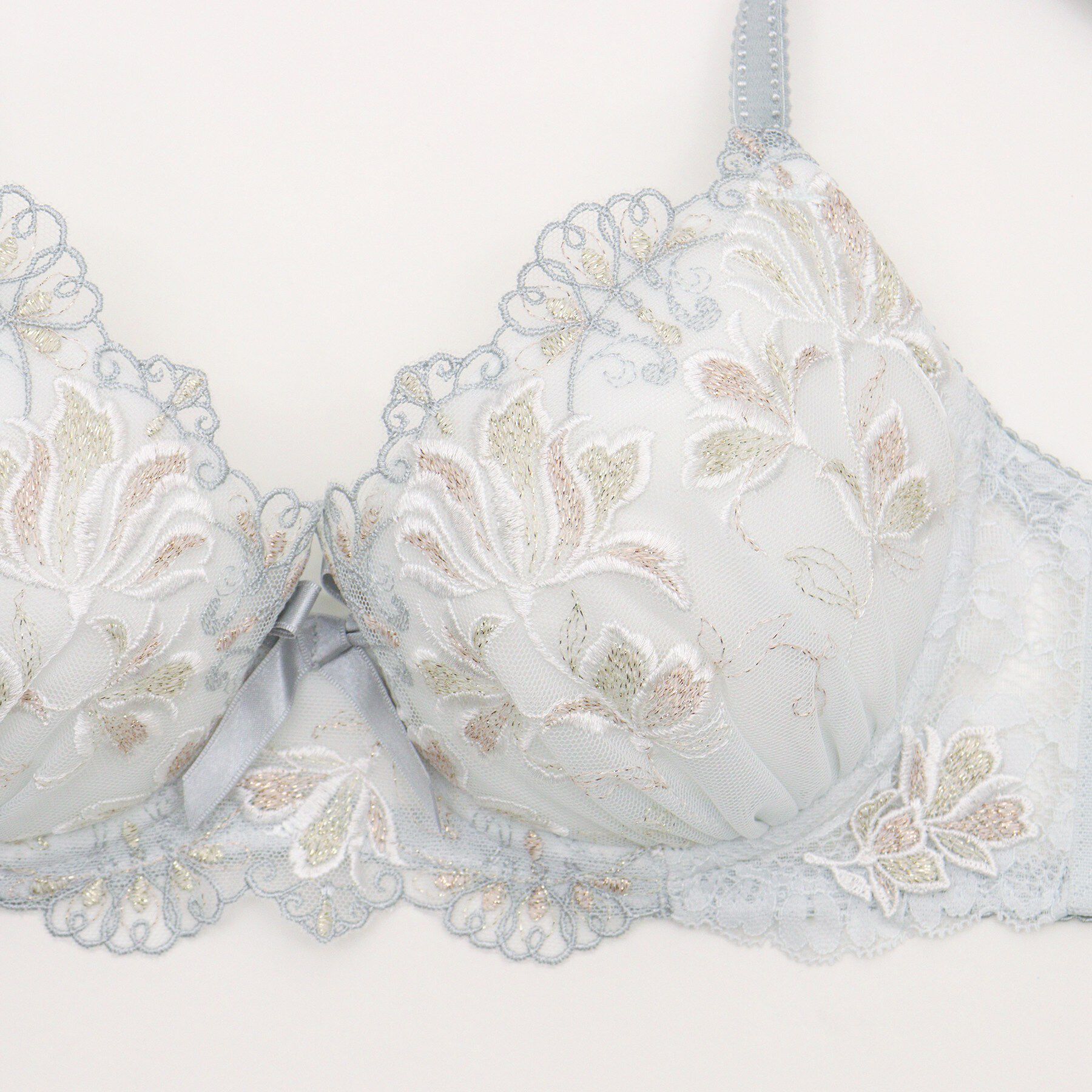 Risa Magli「リーゼル ブラジャー (D-F) ＜Side Shape（サイドシェイプ）＞」|インナー|