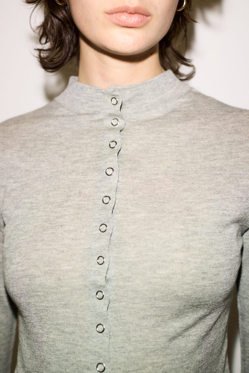 SLY「RING BUTTONS トップス」|ニット・セーター|