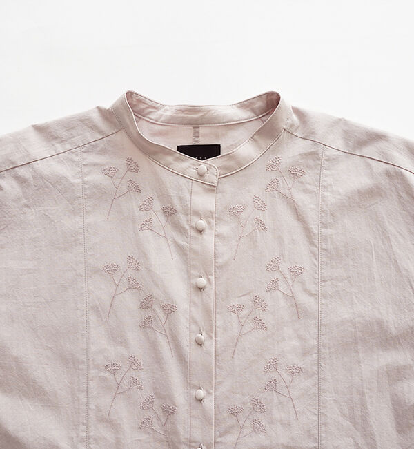 オオカミとフクロウ「オオカミとわたしの好きなアジサイ」|シャツ・ブラウス|