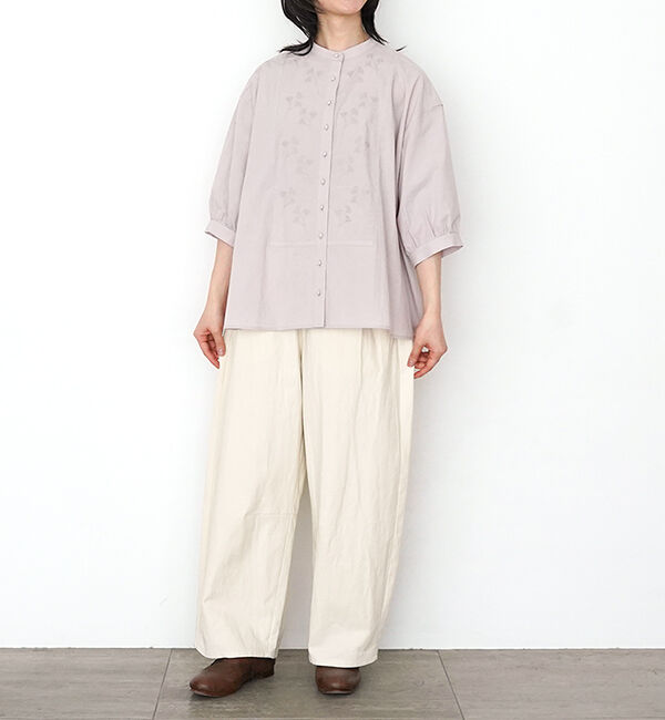 オオカミとフクロウ「オオカミとわたしの好きなアジサイ」|シャツ・ブラウス|