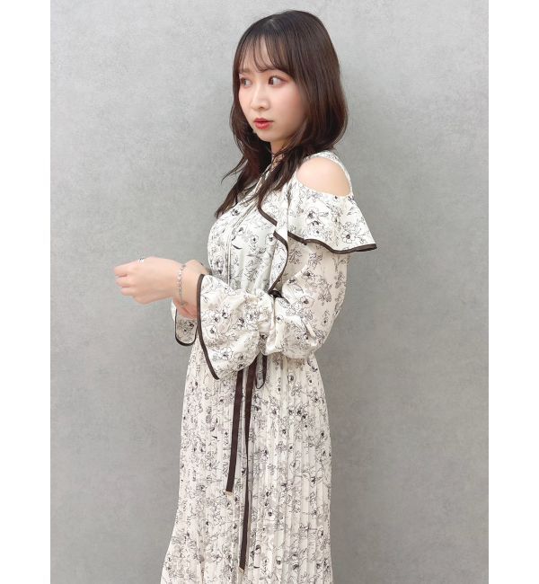 dazzlin「オープンショルダーフラワープリーツワンピース」|ワンピース|