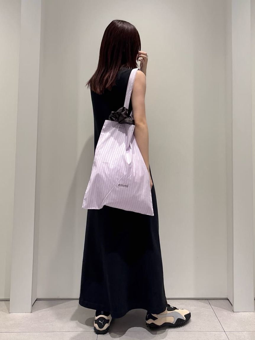 emmi atelier「【ONLINE限定カラーあり】シュシュ付きemmiロゴトートバッグ」|トートバッグ|PNK