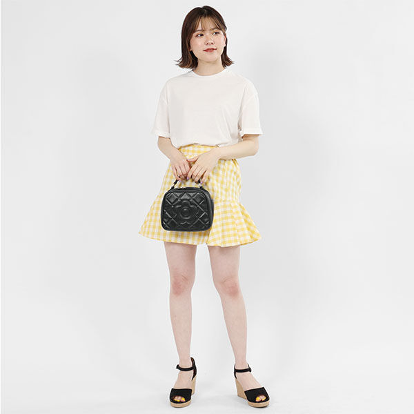 MARY QUANT「スクエアキルトデイジーパッチ 2WAYショルダー」|ショルダー・メッセンジャー|