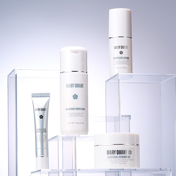 MARY QUANT「ブライトニング パウダー ウォッシュ ＜医薬部外品＞」|洗顔料|