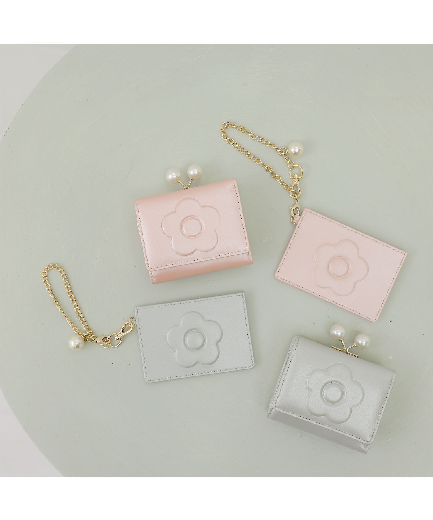 MARY QUANT「エンボスデイジーパール ガマ口ウォレット」|財布|