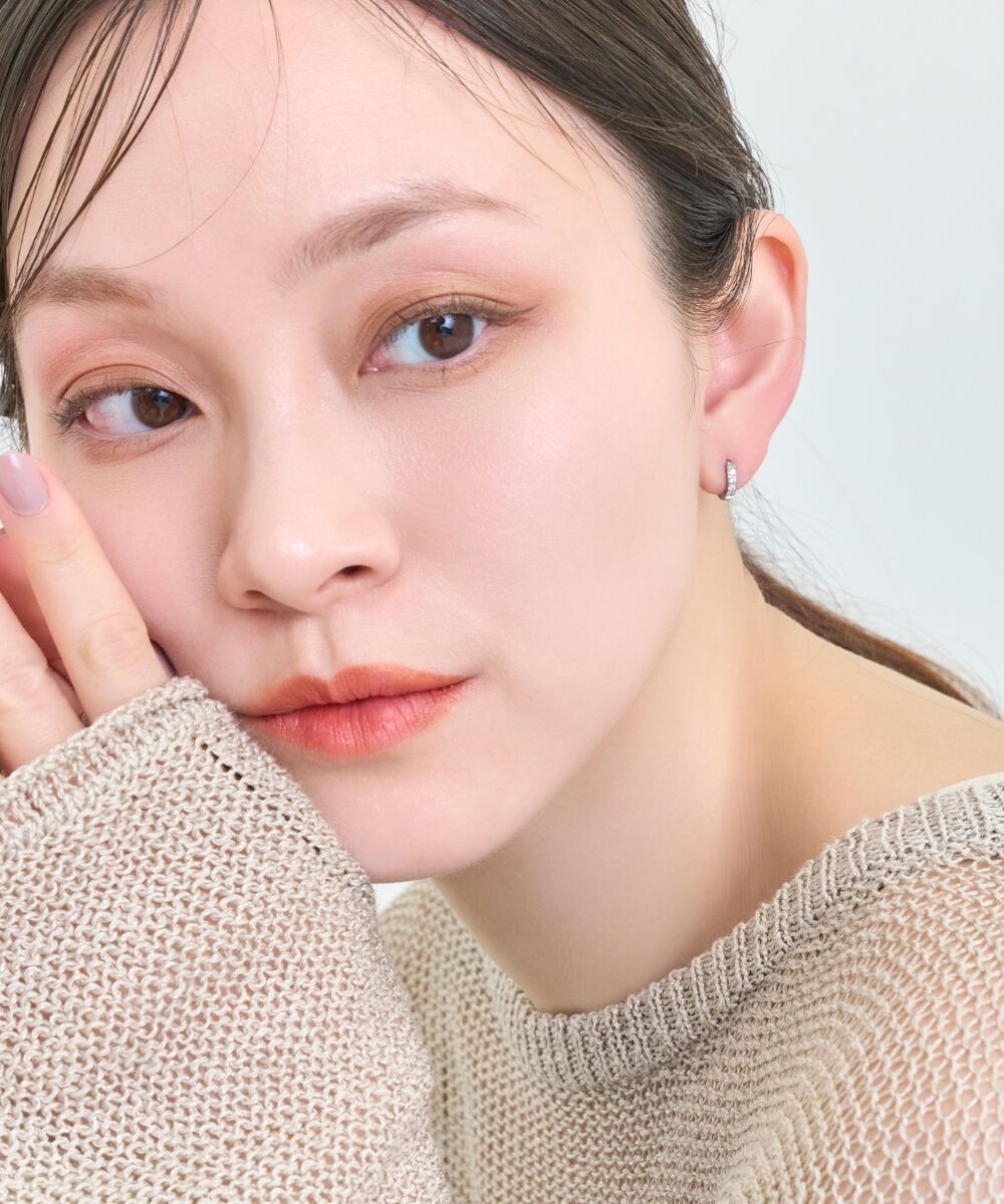 Phoebe「【金属アレルギー対応】ワンタッチビジューフープミニピアス　シルバー/サージカルステンレス」|ピアス|