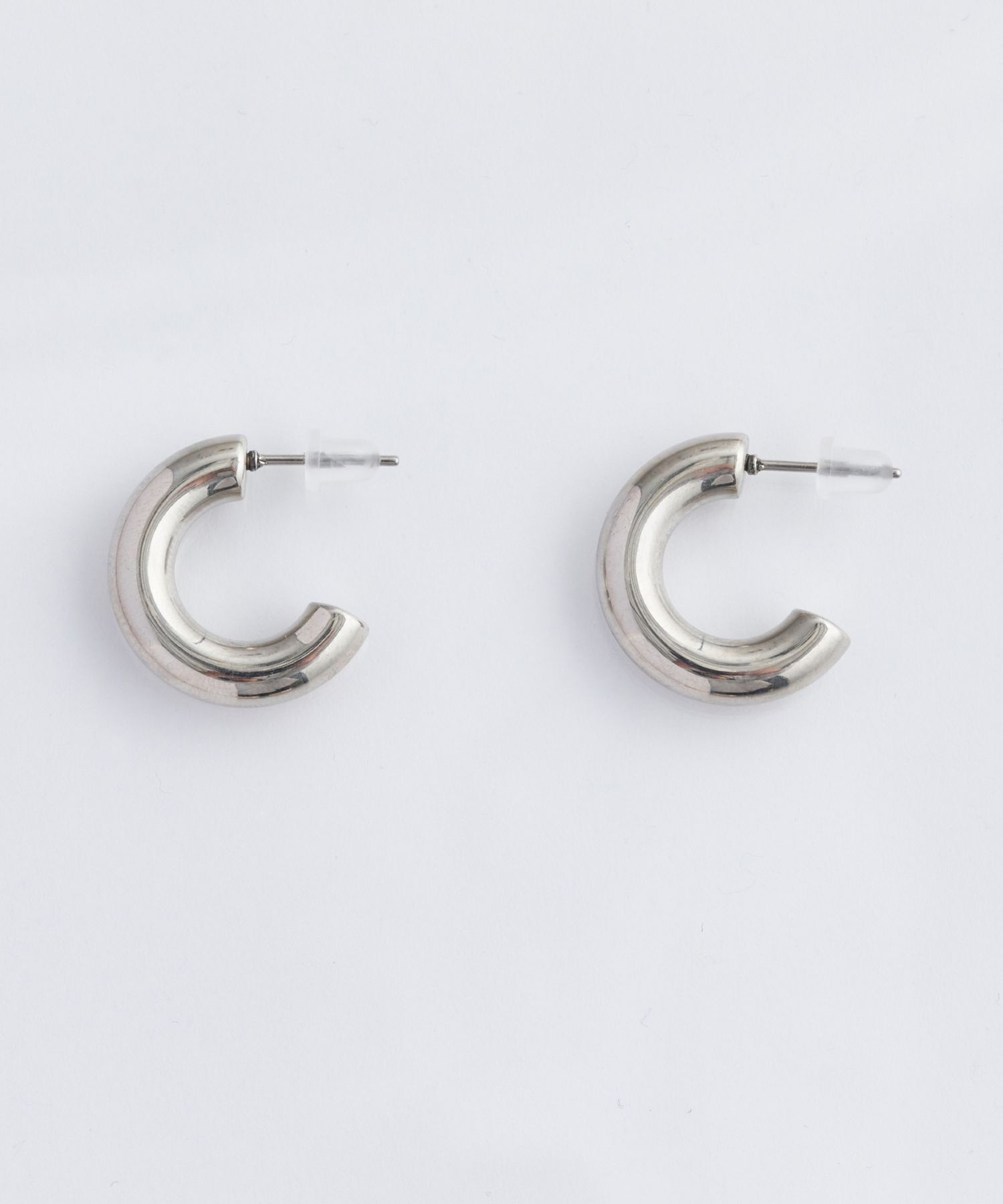 Phoebe「【金属アレルギー対応】ボリュームフープピアス　シルバー/サージカルステンレス」|ピアス|