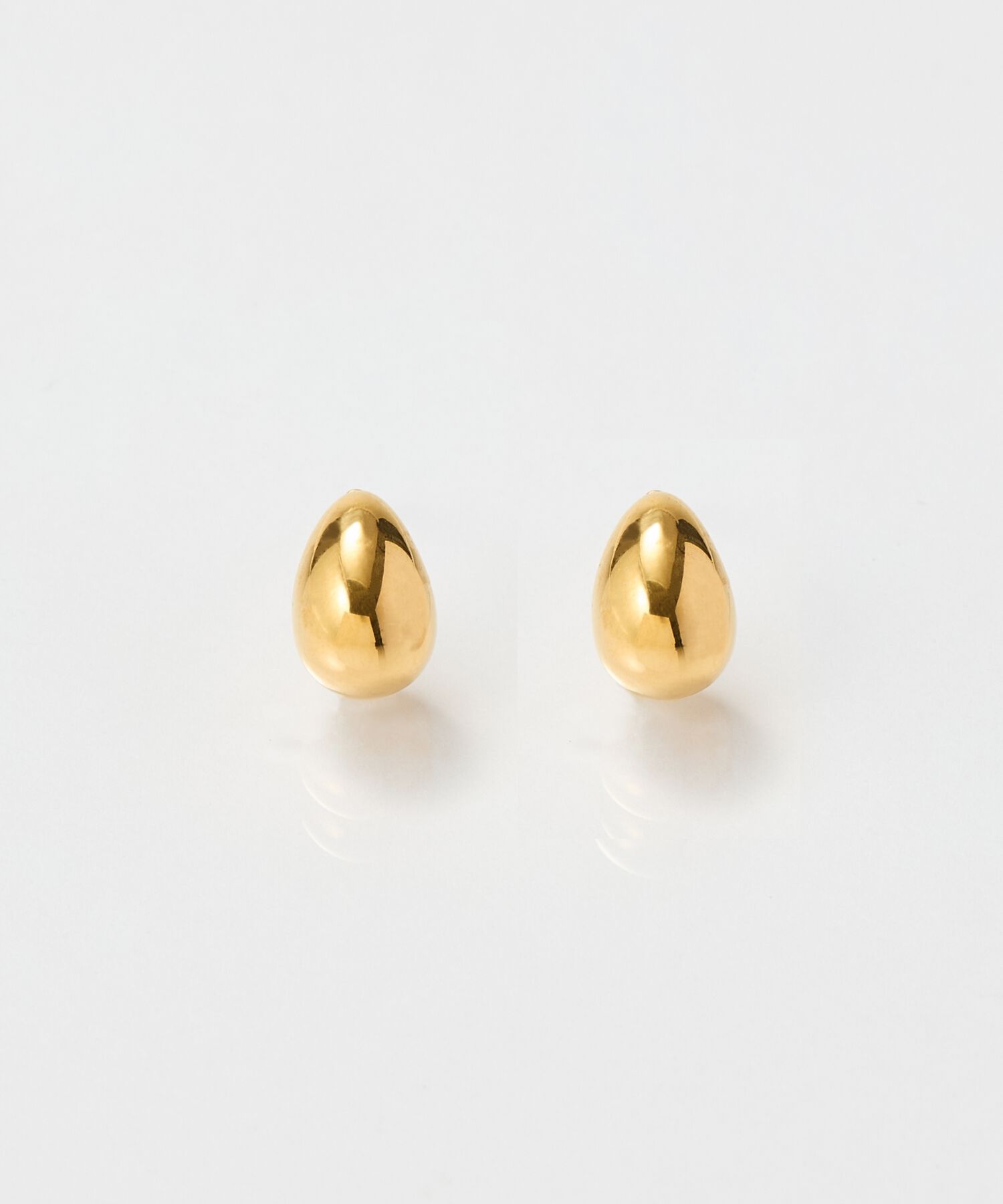 Phoebe「≪雑誌掲載≫【金属アレルギー対応】プックリハーフフープミニピアス　ゴールド/サージカルステンレス」|ピアス|