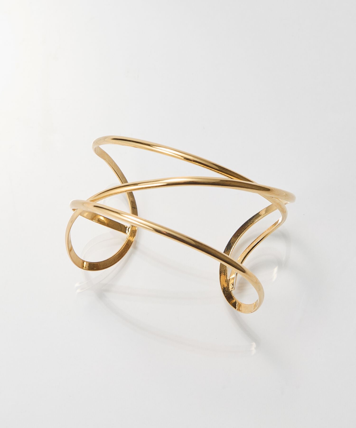 Phoebe「ニュアンスラインワイドカフバングル ゴールド」|ブレスレット・バングル|