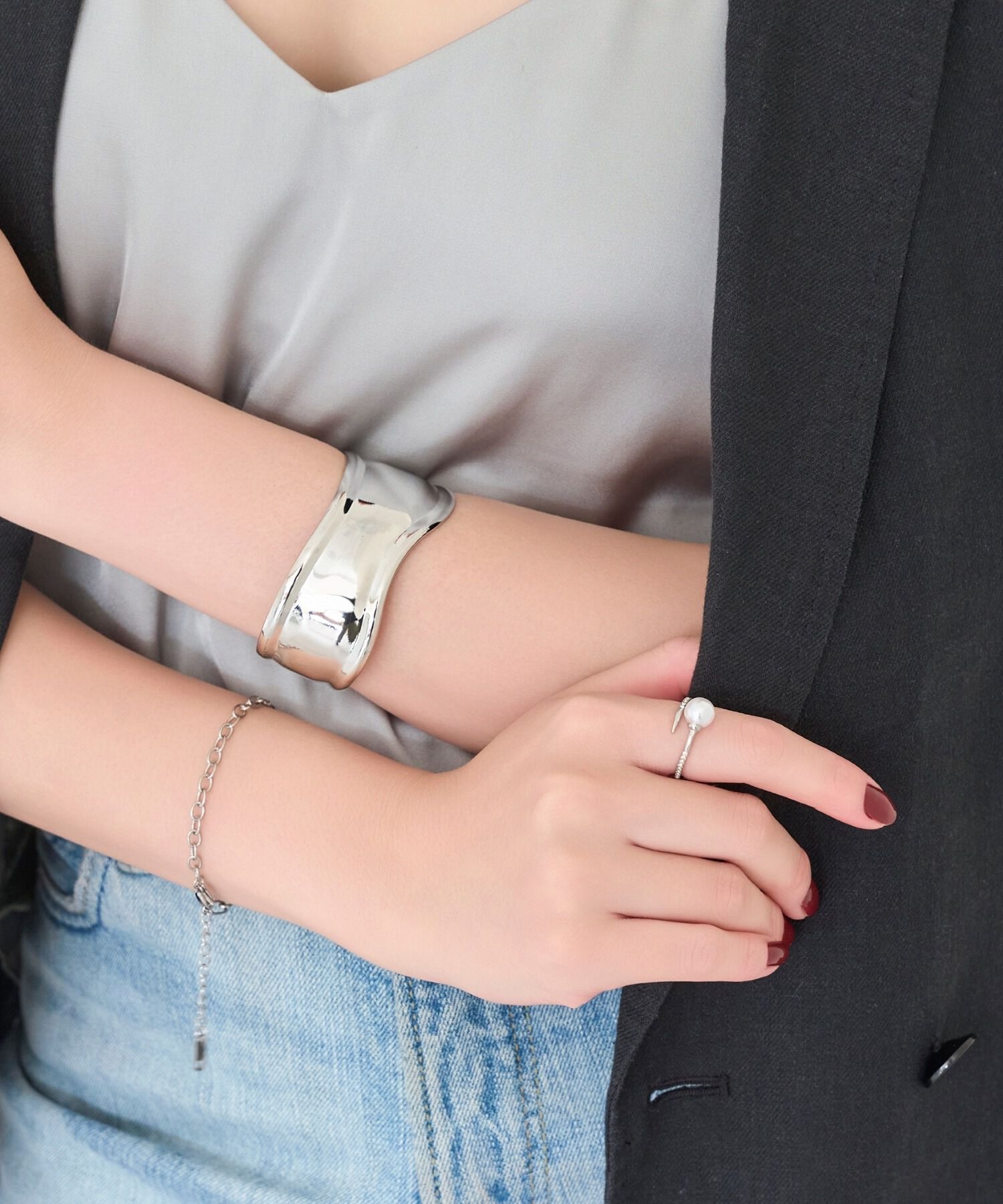 Phoebe「アークカフワイドバングル　シルバー」|ブレスレット・バングル|