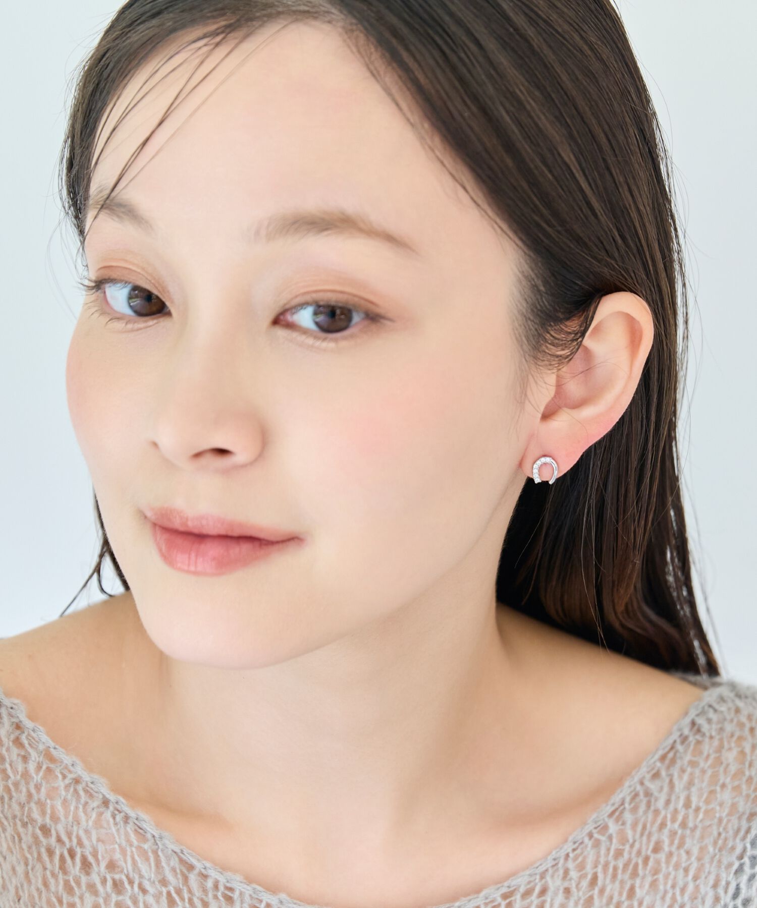 Phoebe「【金属アレルギー対応】グロッシーミニホースシューピアス　シルバー　ステンレス/馬蹄/蹄鉄/ギフト」|ピアス|