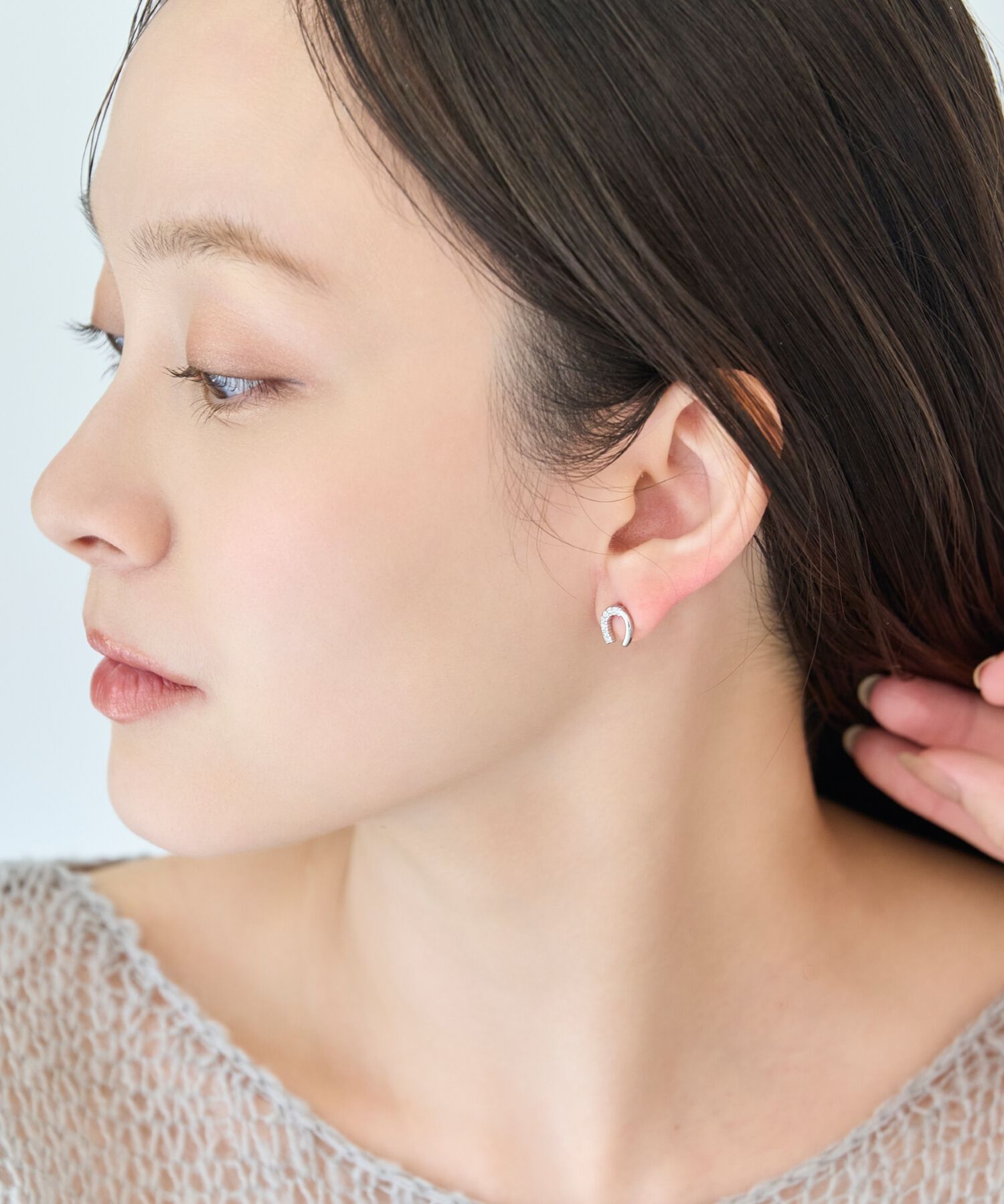 Phoebe「【金属アレルギー対応】グロッシーミニホースシューピアス　シルバー　ステンレス/馬蹄/蹄鉄/ギフト」|ピアス|