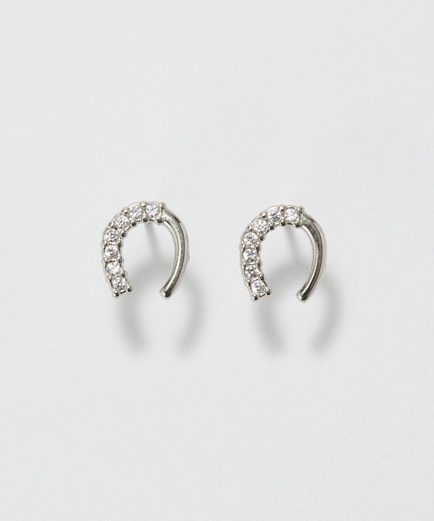 Phoebe「【金属アレルギー対応】グロッシーミニホースシューピアス　シルバー　ステンレス/馬蹄/蹄鉄/ギフト」|ピアス|