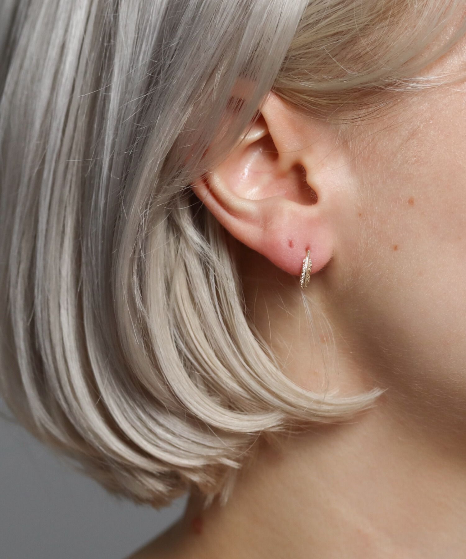  「ゴールド フェザー ピアス| K10YG」|ピアス|
