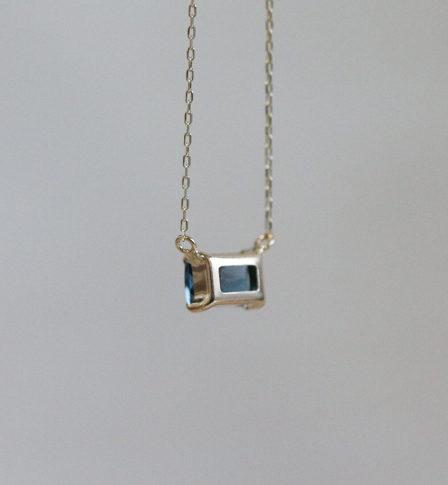  「ロンドンブルートパーズ レクタングル ネックレス | K10YG」|ネックレス|