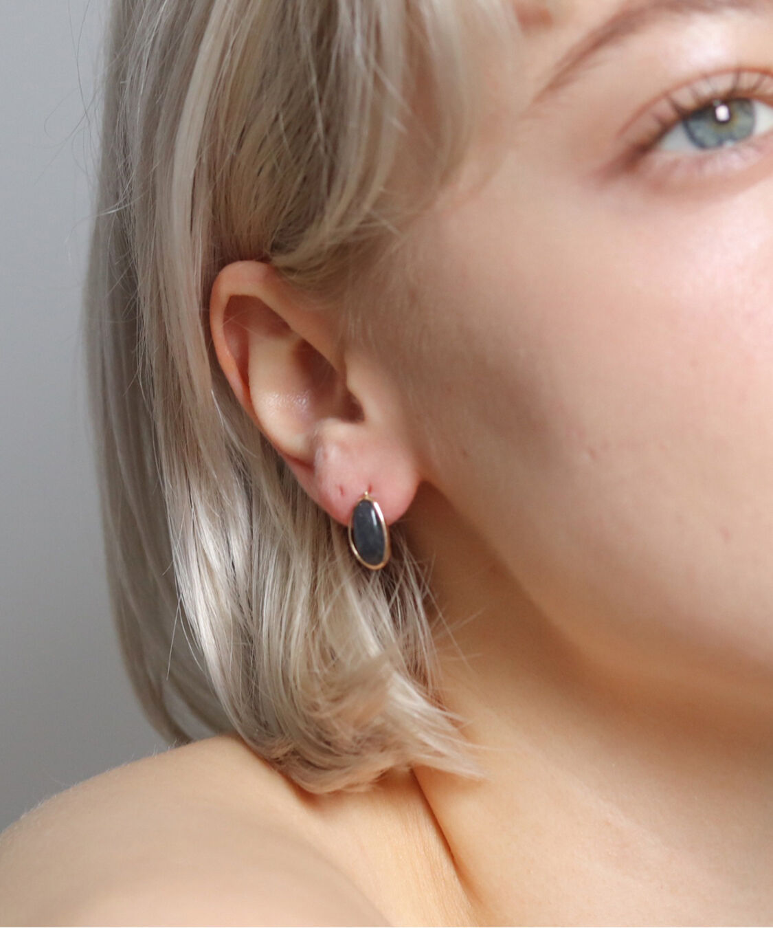  「カラーストーン ピアス | K10YG 〈ブルーオパール / ラブラドライト〉」|ピアス|