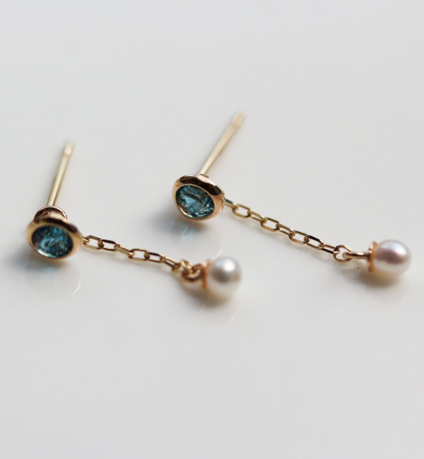  「ロンドンブルートパーズ / パール ピアス | K10YG」|ピアス|