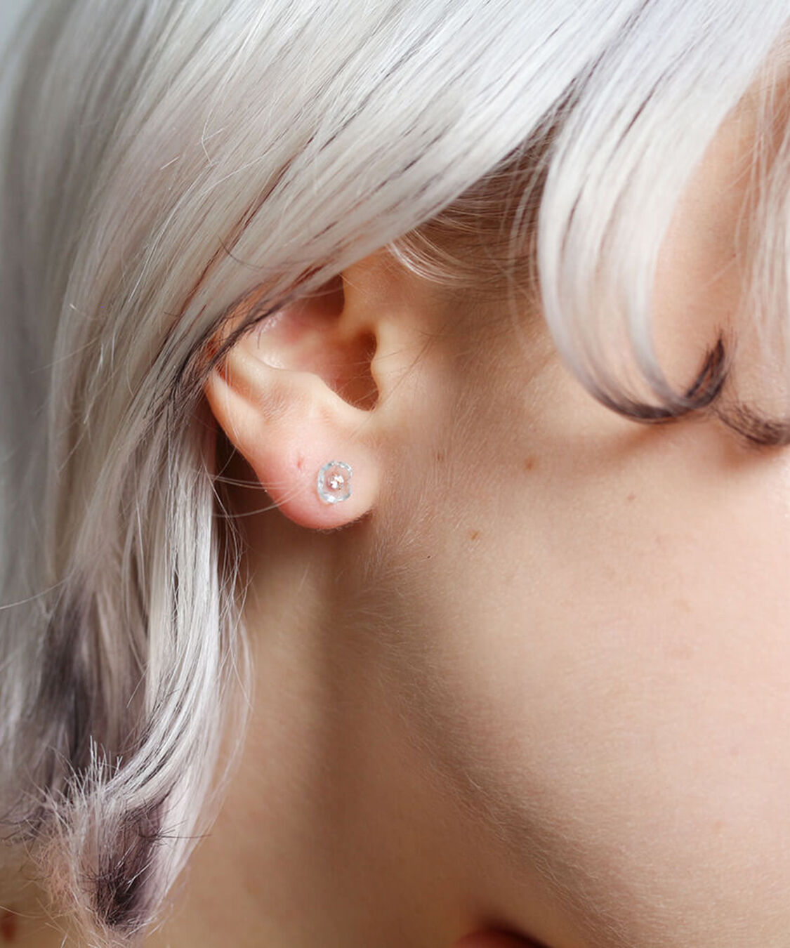  「ホワイトトパーズ / スカイブルートパーズ  ピアス | K10YG 」|ピアス|