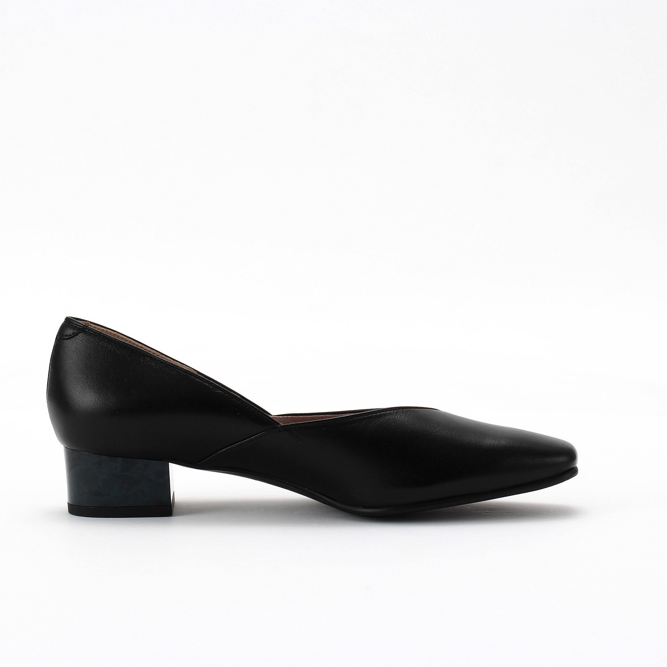 銀座かねまつ「LSFC2630SHPBLK 【本革】【防水】アクアベルスクエアトゥパンプス」|パンプス|