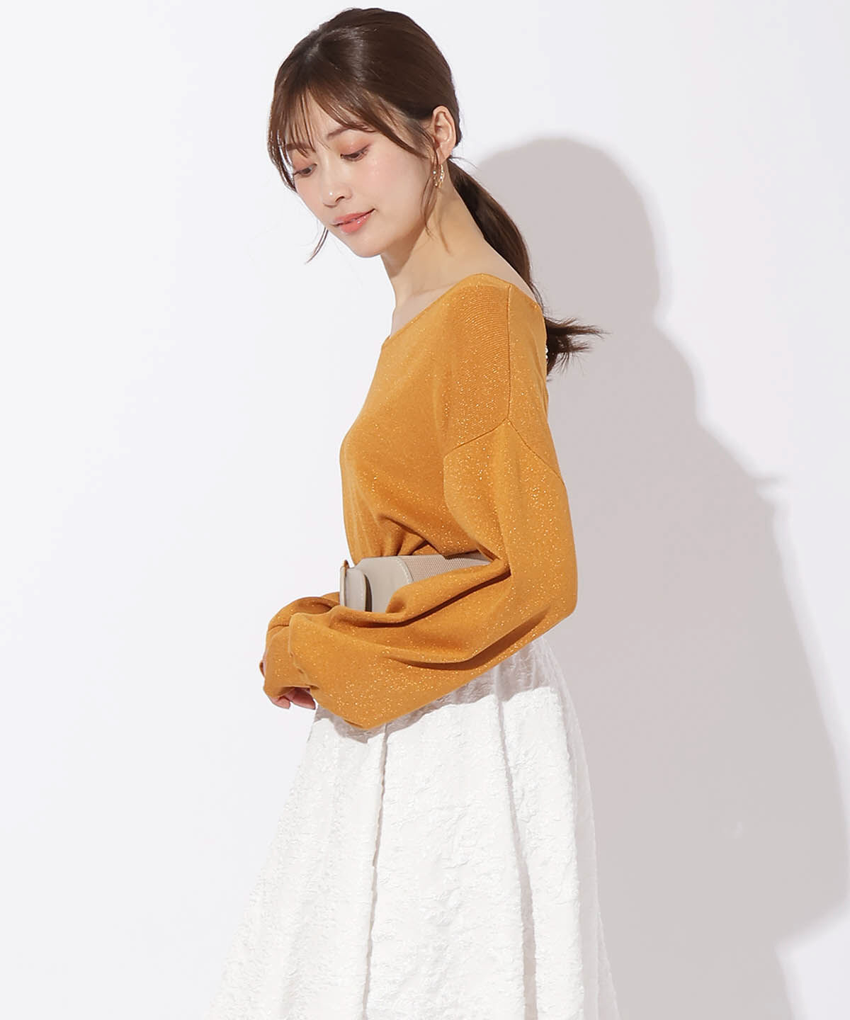 アンドクチュール「ラメニットバックチェーンプルオーバー」|ニット・セーター|