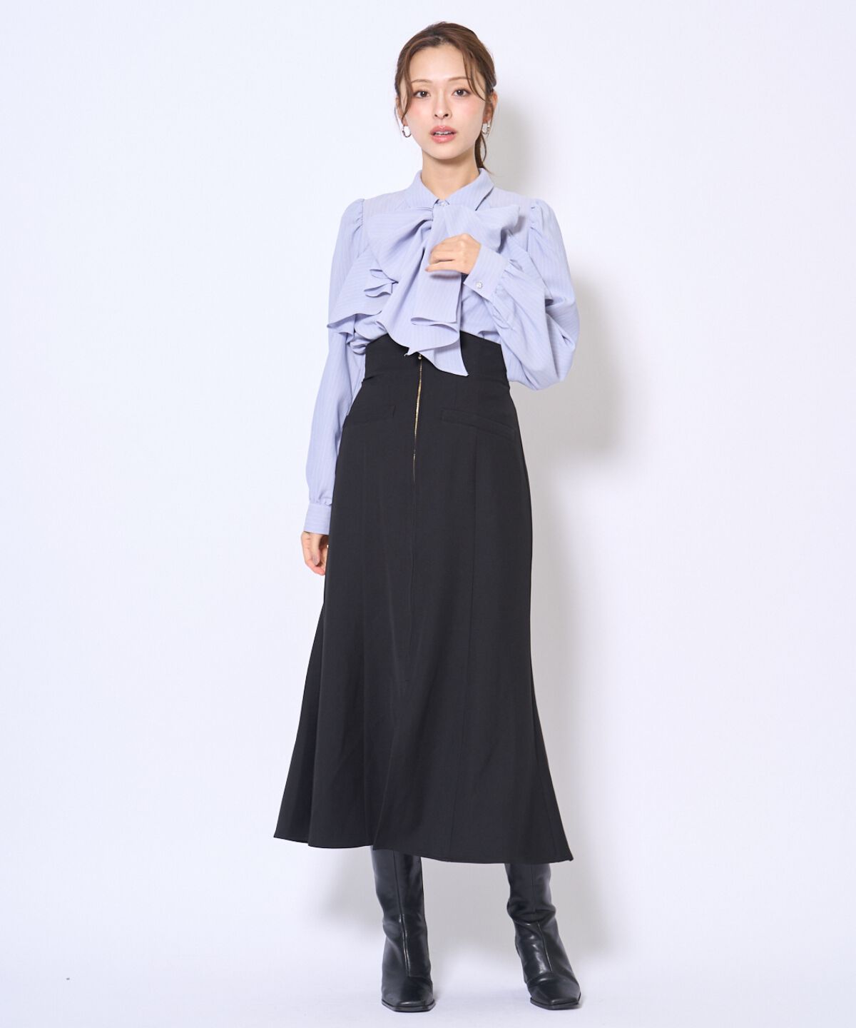 アンドクチュール「ビジューボタンフリルケープ長袖ブラウス」|シャツ・ブラウス|