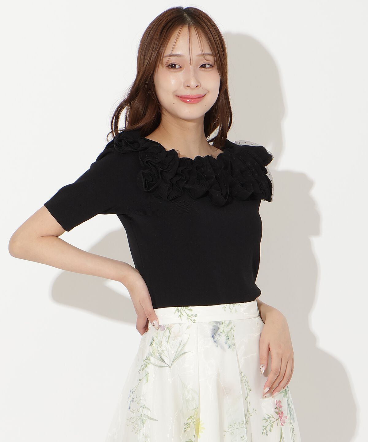 アンドクチュール「フリルボートネックニットプルオーバー」|ニット・セーター|ブラック