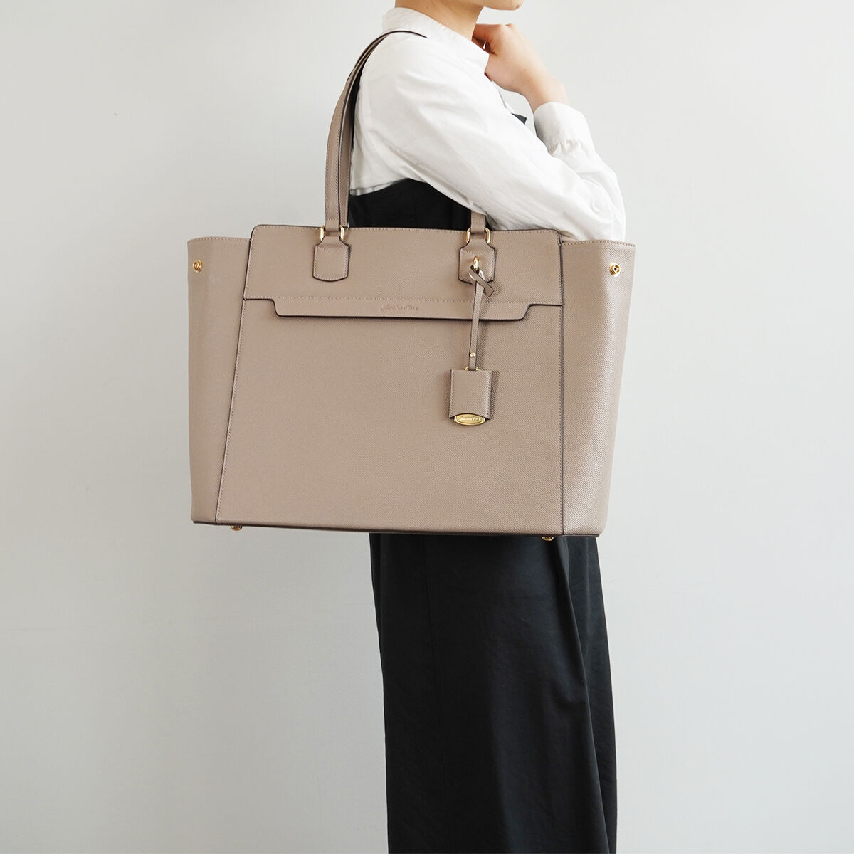 Jewelna Rose「ジュエルナローズ リモハピ トートバッグ A4サイズ PC収納 通勤 リモートワーク 15.6インチ 10771」|トートバッグ|