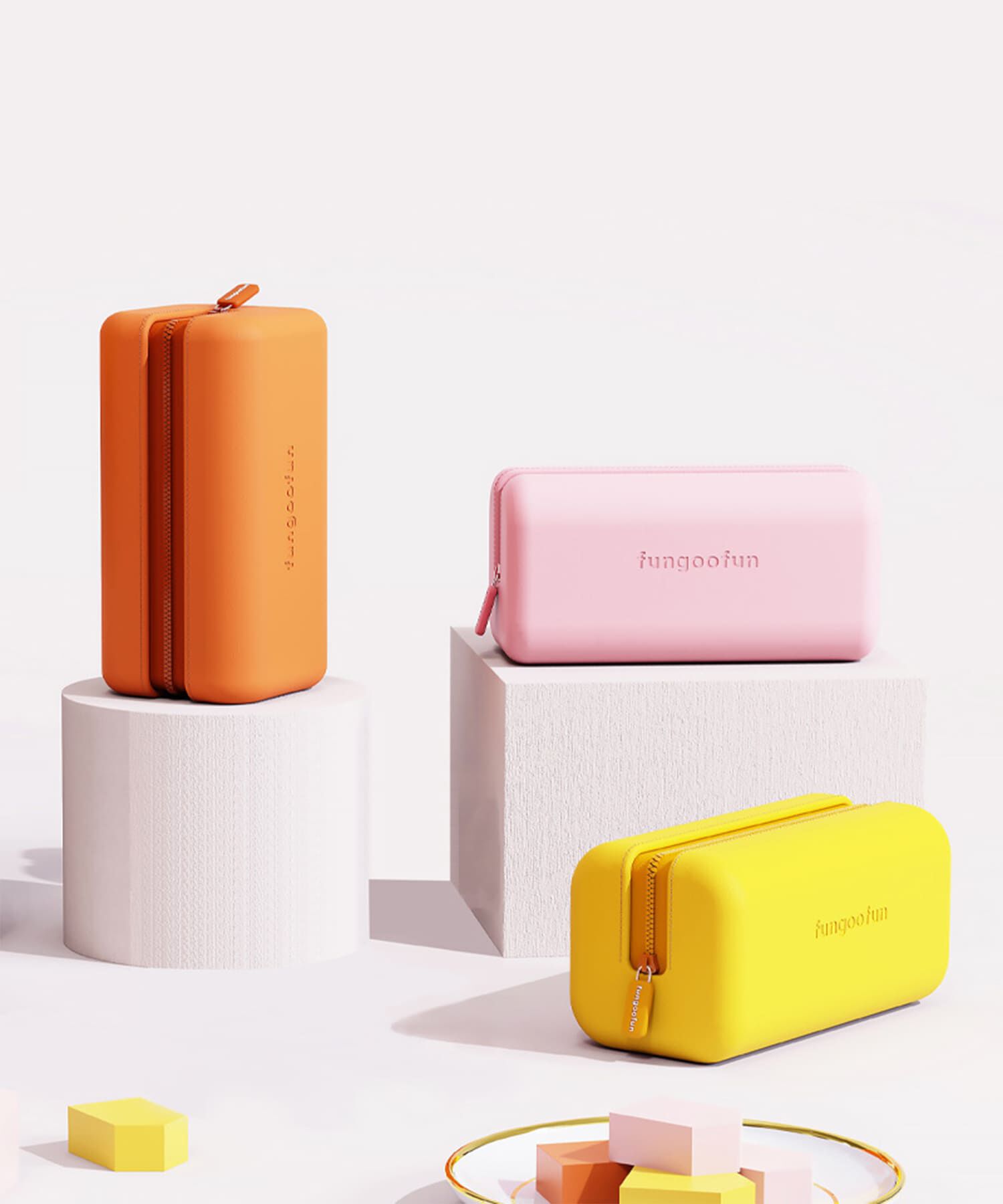 fungoofun「【WEB限定】EVA長方形マルチポーチ/G-0021 ポーチ 人気 トレンド 売れてる 軽量 柔らかい」|ハンドバッグ|