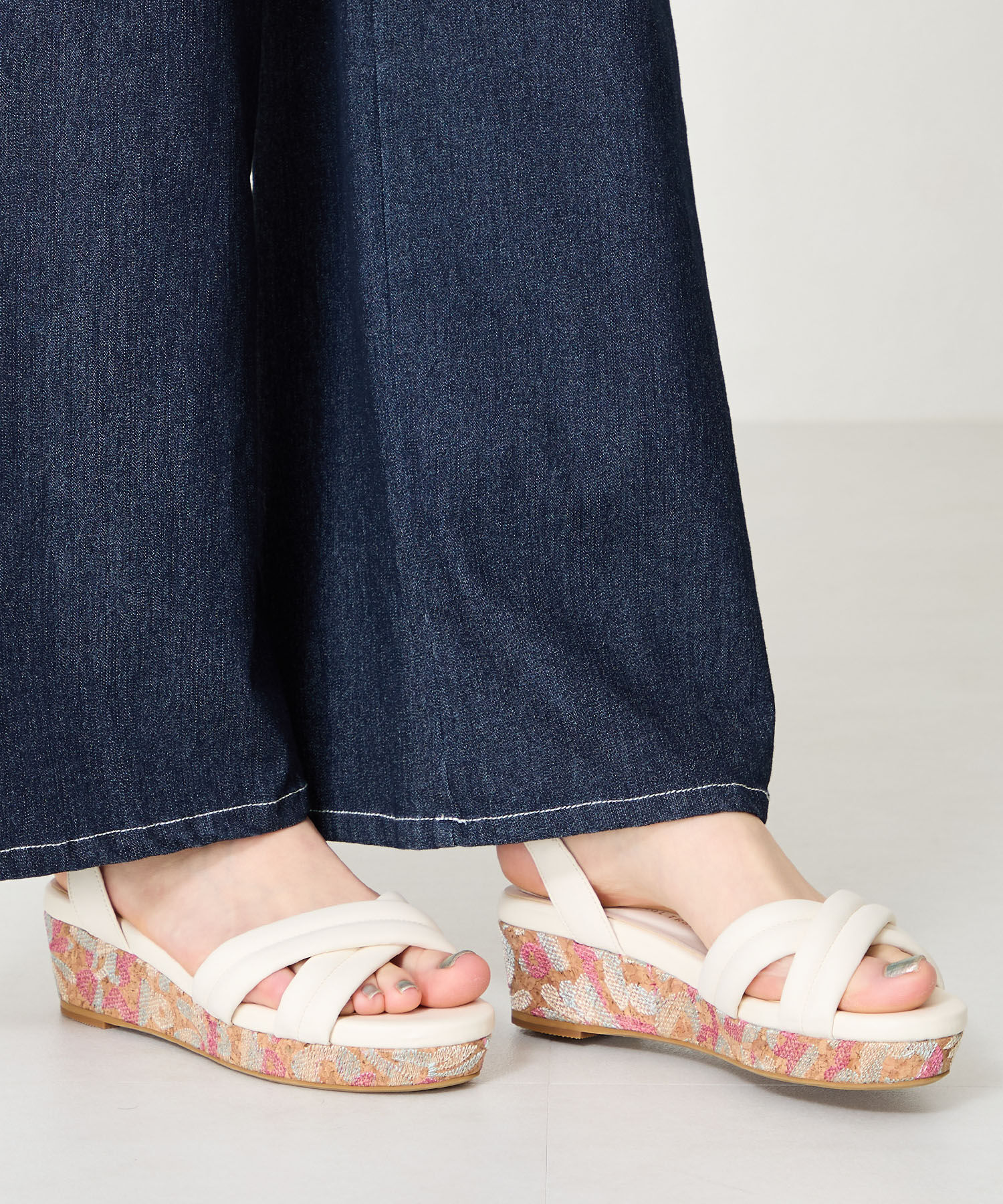 WA Oriental TRaffic「パデットクロスコルクウエッジサンダル/52212 サンダル　人気 トレンド」|サンダル|