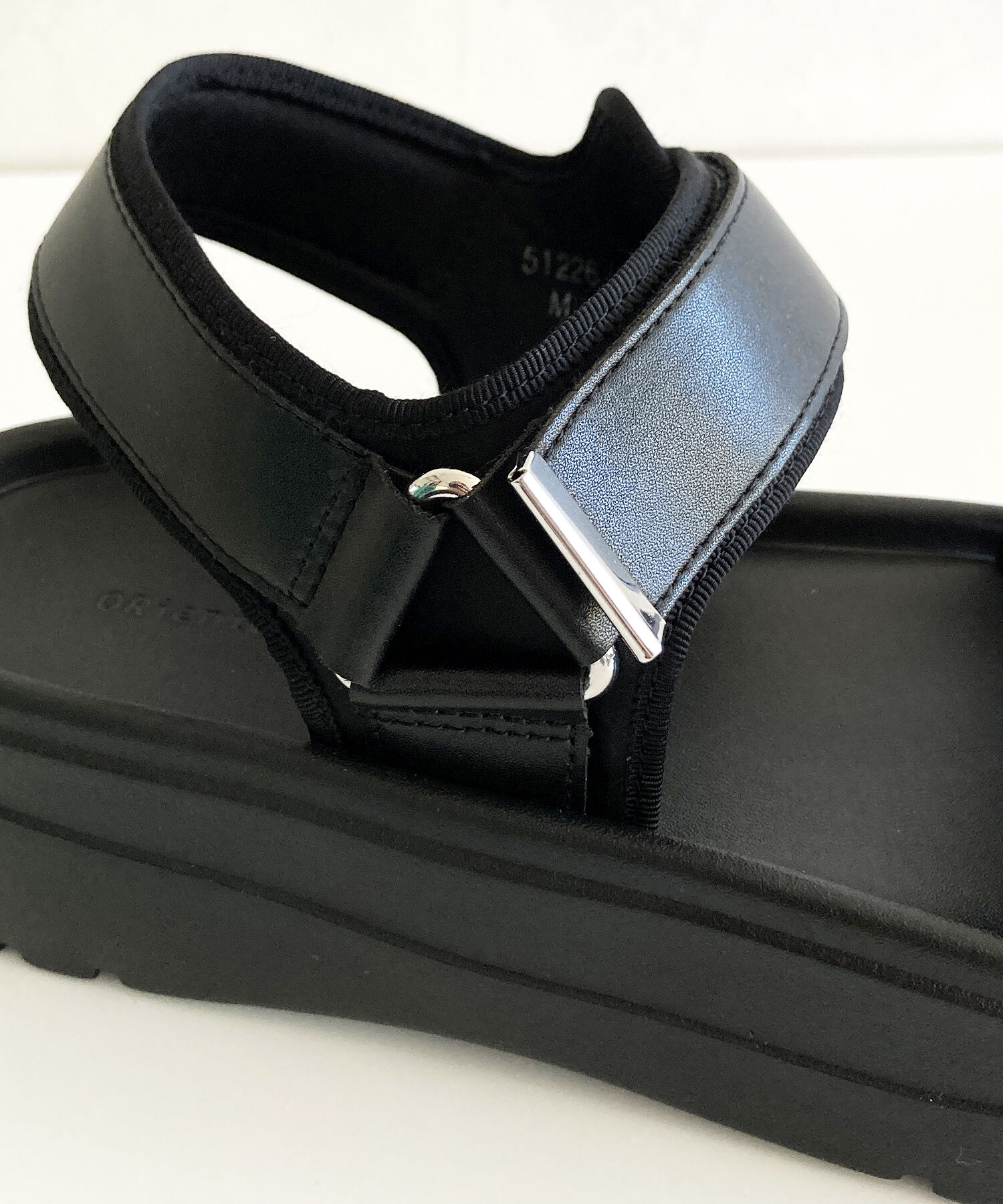 ORiental TRaffic「【Fit meサンダル】メタルパーツ厚底サンダル/51226 サンダル 軽い 人気 トレンド 再入荷」|サンダル|