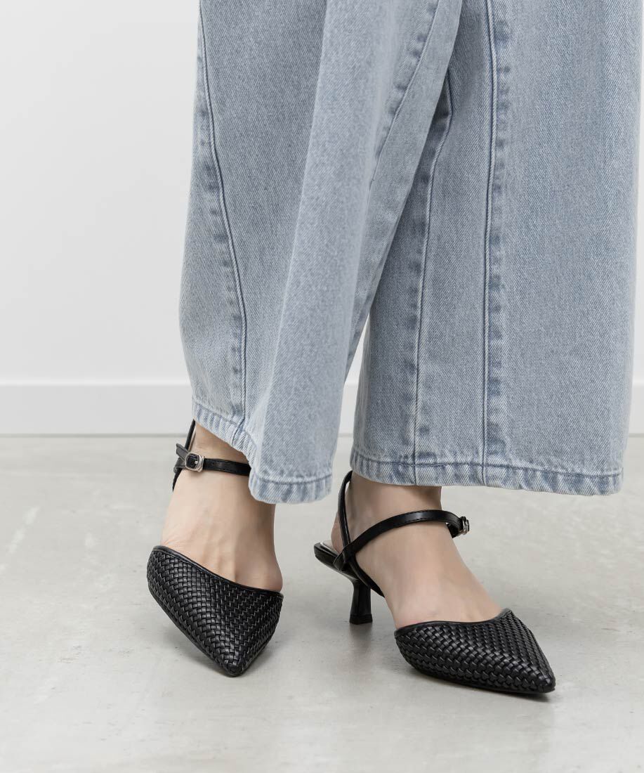  「ブレードデザインアンクルストラップパンプス」|パンプス|