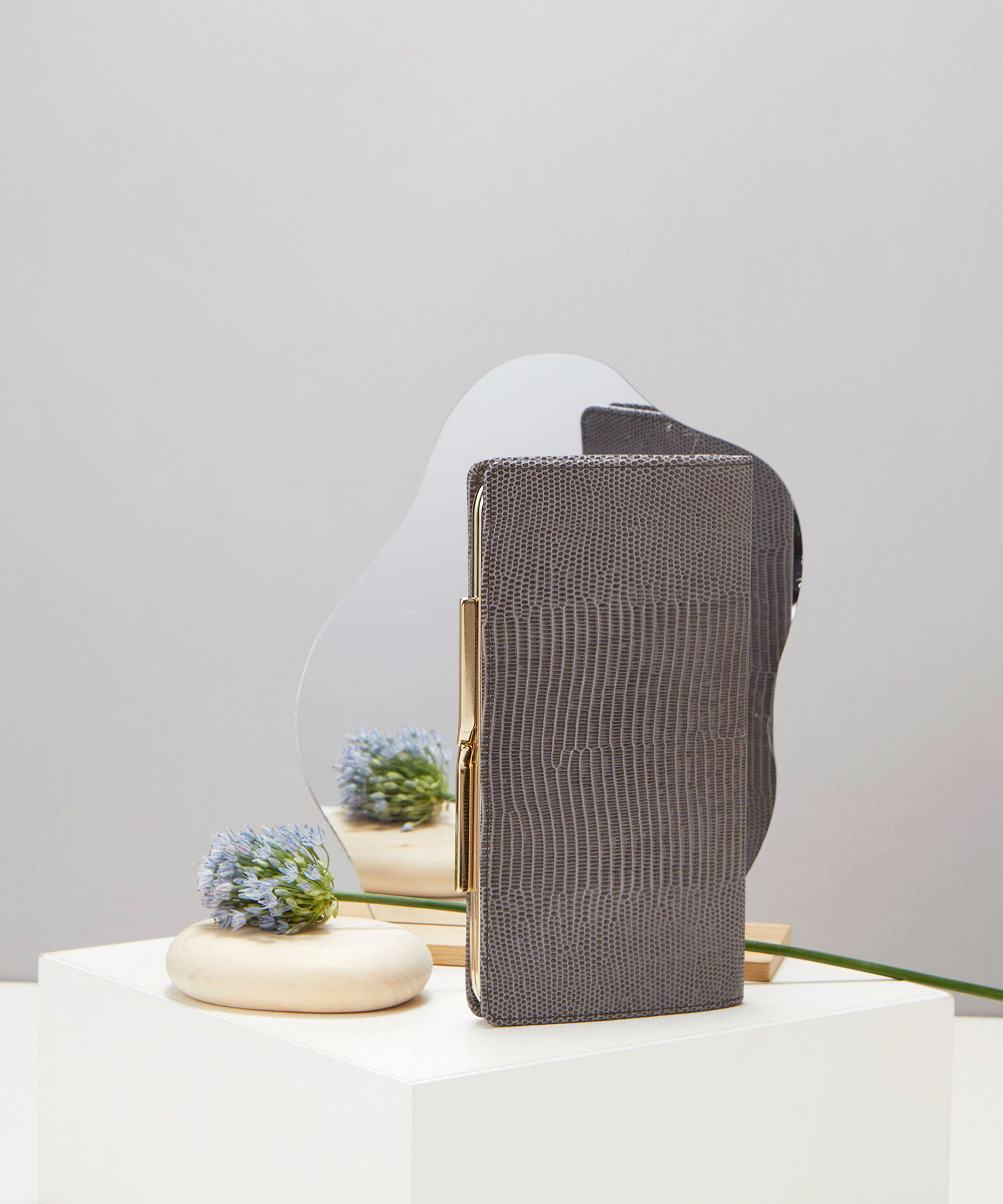 TOPKAPI 「LUCIA[ルチア]イタリアンレザー・リザード型押し・がま口長財布」|財布|ミディアムグレー