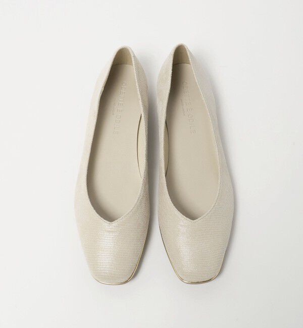 ODETTE E ODILE「ソフトVカット フラット15&darr;&uarr;」|パンプス|