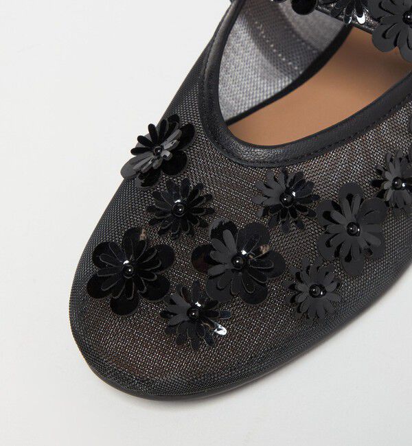 ODETTE E ODILE「フラワーモチーフメリージェーンフラット10&uarr;」|パンプス|