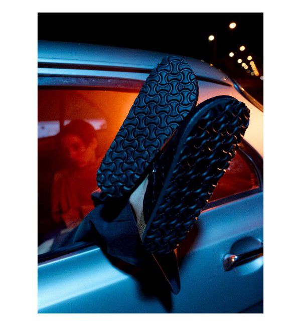 BEAMS「【別注】BIRKENSTOCK / BOSTON &ldquo;BONE PATTERN&rdquo; Smooth BLACK」|サンダル|