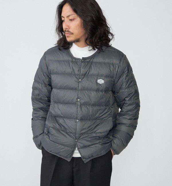 SHIPS「【WEB限定/SHIPS別注】TAION: ロゴワッペン ナイロン クルーネック インナーダウン カーディガン」|ダウン|