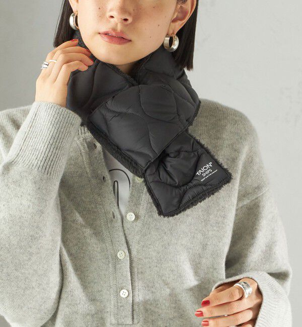 SHIPS for women「【SHIPS別注】TAION:〈手洗い可能〉細幅 リバー ダウン マフラー」|マフラー|ブラック