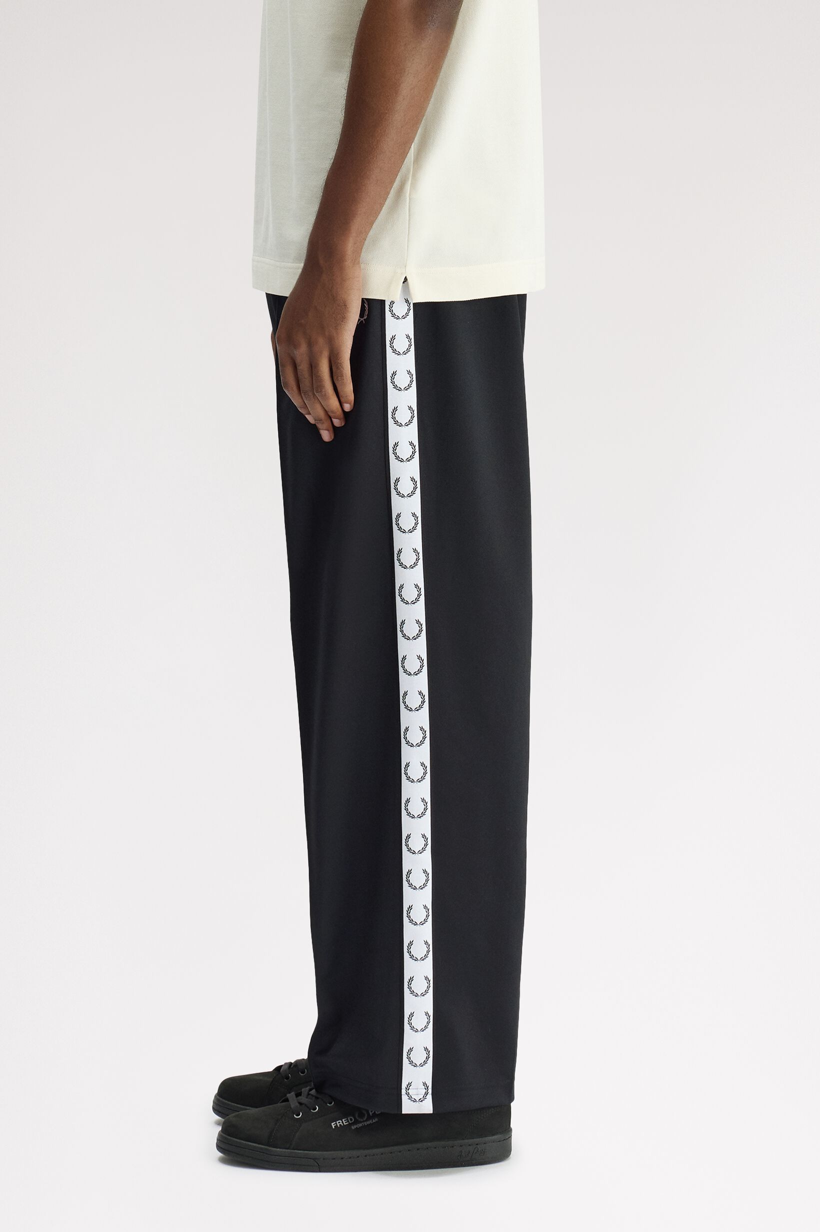 FRED PERRY 「Wide Leg Track Pants」|その他|BLACK