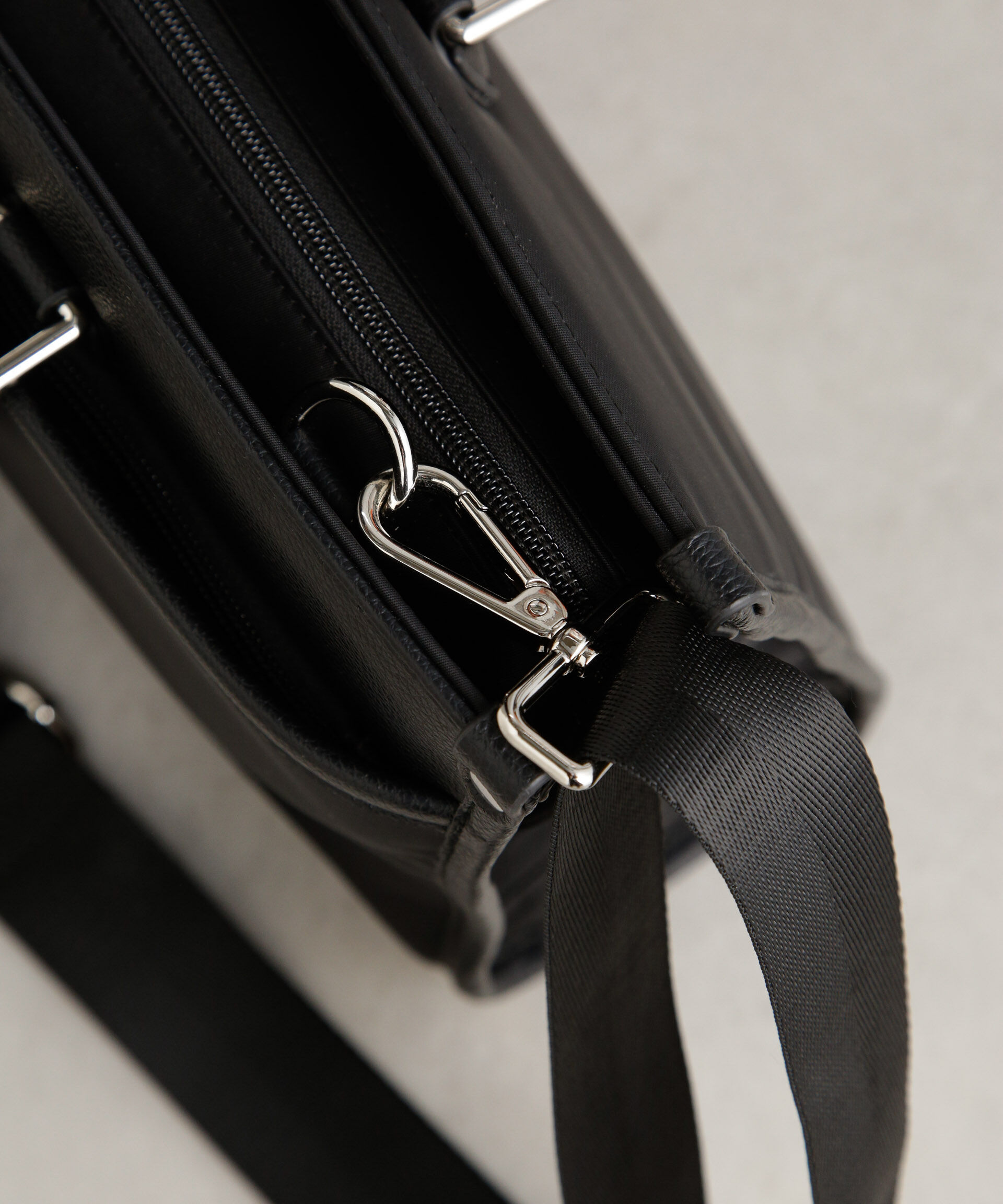 nano･universe「マルチモバイルブリーフケース」|ショルダー・メッセンジャー|